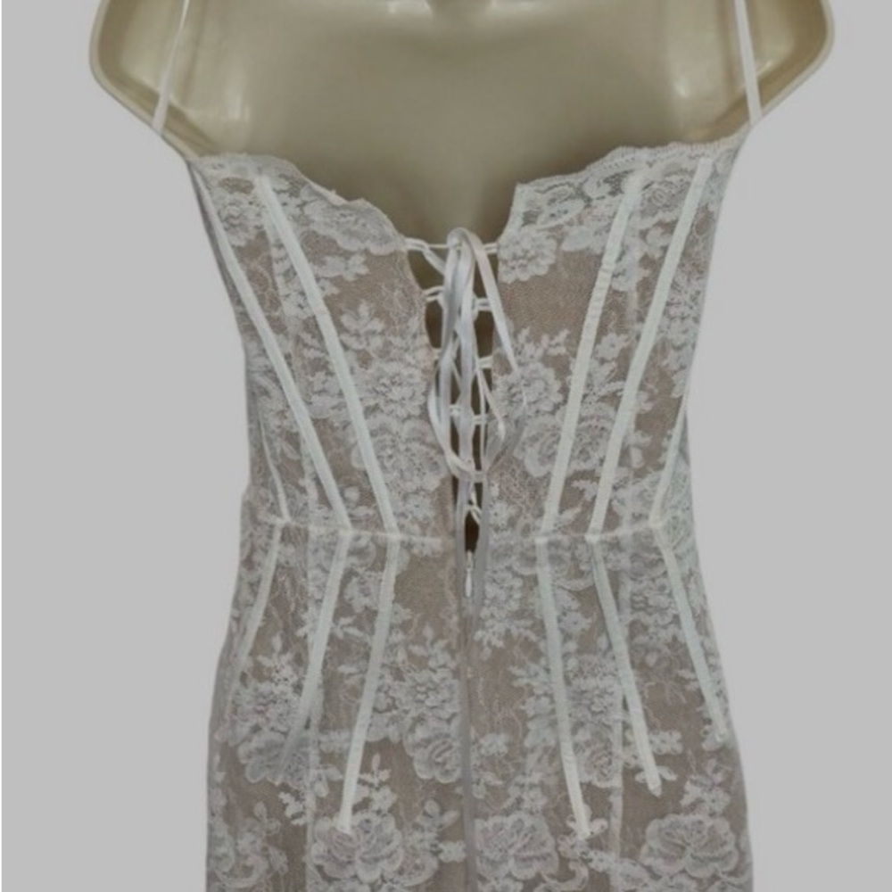 V. Chapman Capulet Midi Dress - Picture 8 of 9
